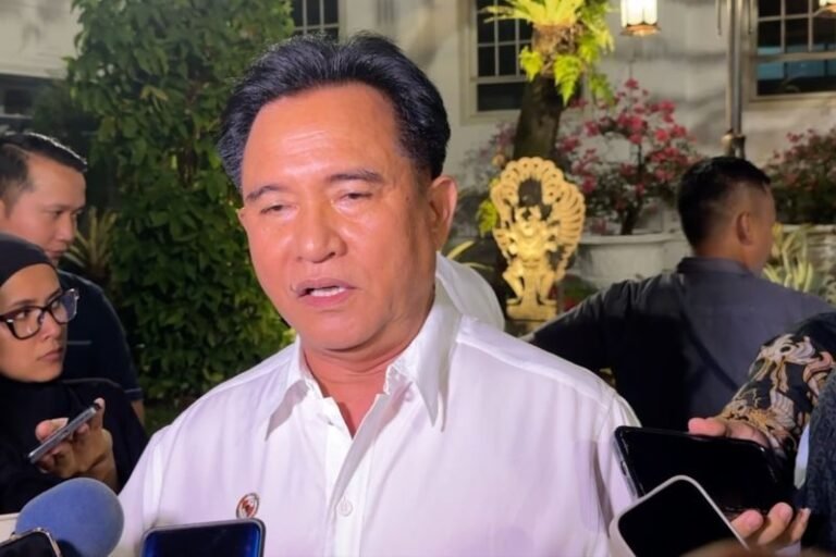 Menko Yusril Anggap Usulan Revisi Definisi Korupsi dari DEN Patut Dipertimbangkan